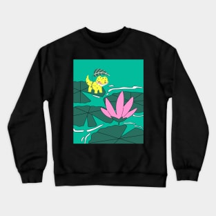 Little salamander of the lotus pond Crewneck Sweatshirt